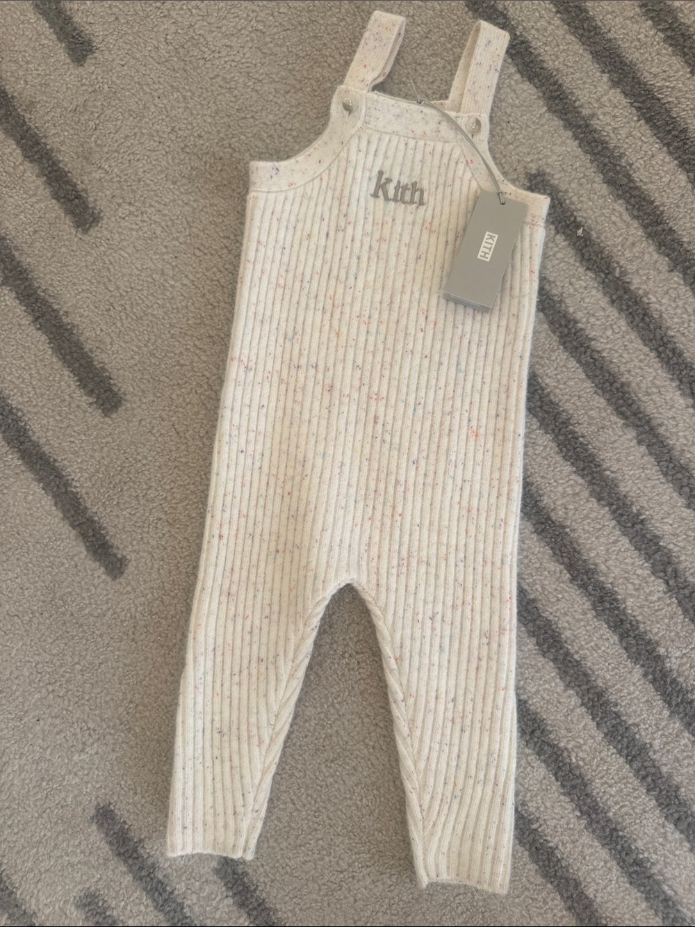 Kith Ribbed Speckle Knit Baby Overalls in Oatmeal